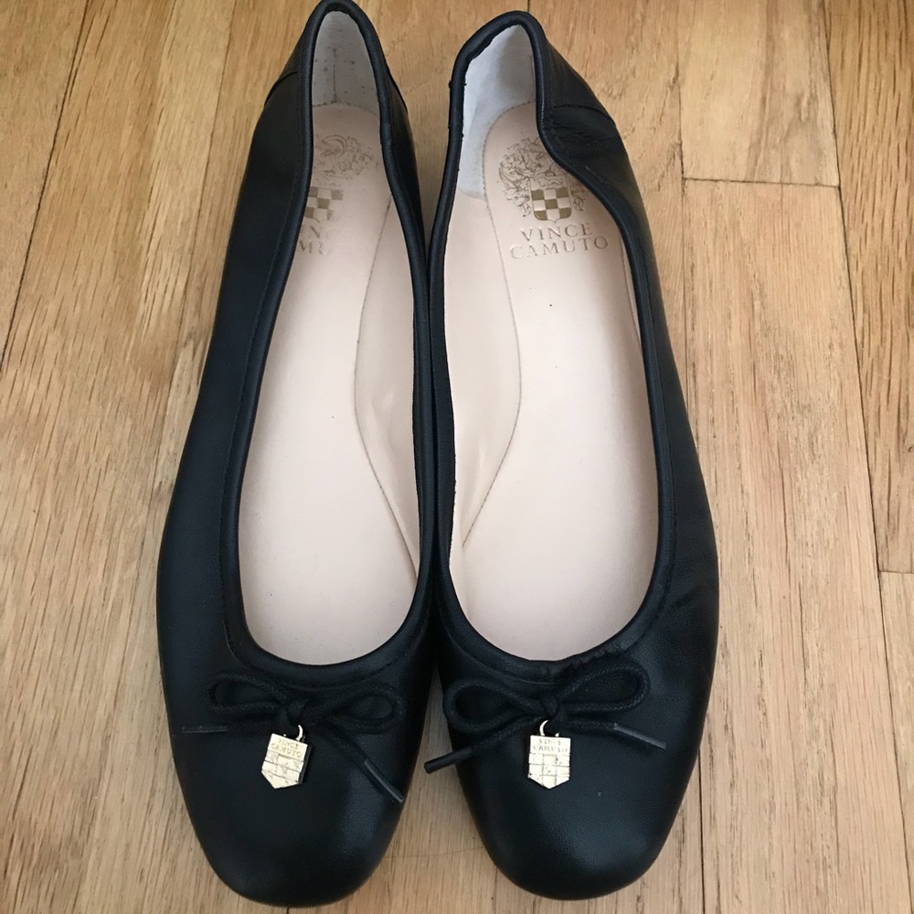 Brand new Vince camuto flats